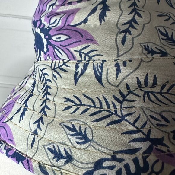 NWTs Hat Attack Printed Reversible Bucket Hat - Picture 3 of 4